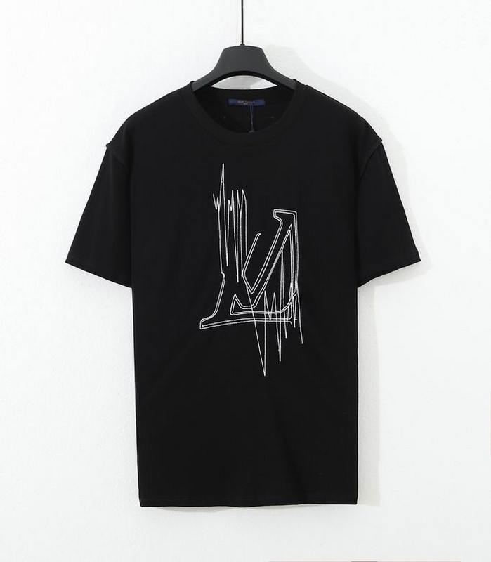 Louis Vuitton Men's T-shirts 810